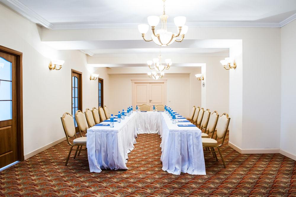 Ramada By Wyndham Hotel 4*