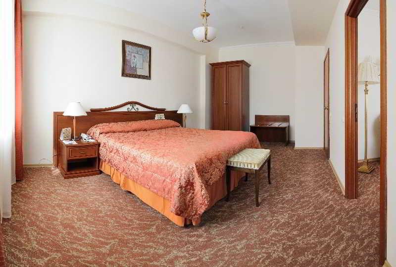 Ramada By Wyndham Hotel
