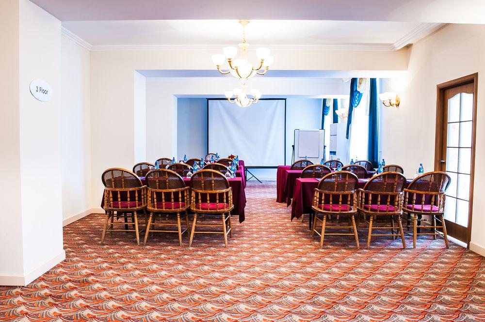 Ramada By Wyndham Hotel 4*